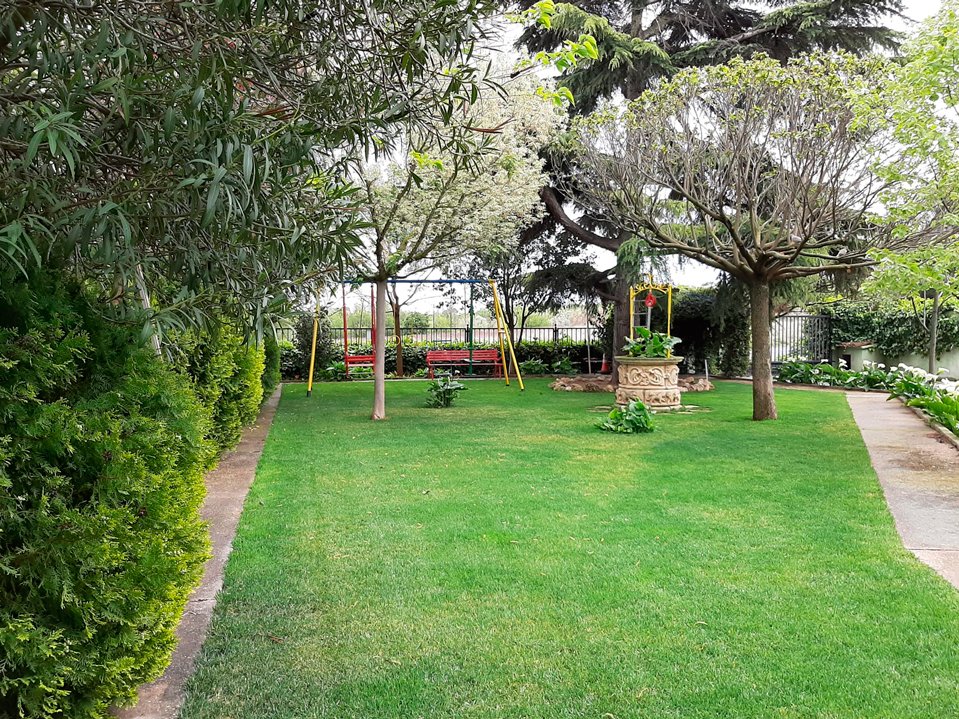 Villa-Africa-Primavera-Jardin-10